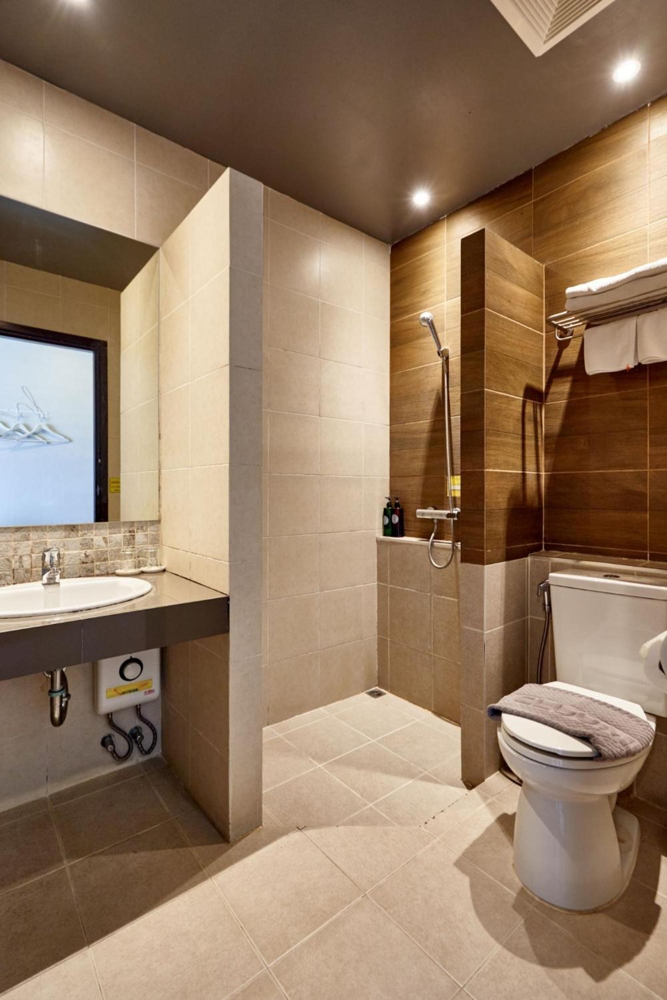H Hotel Phrasing Chiang Mai Exterior photo