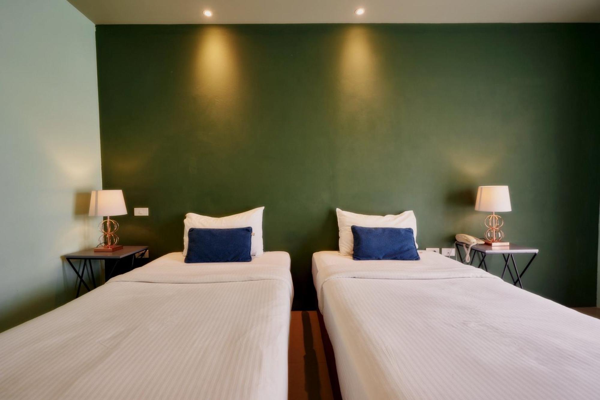 H Hotel Phrasing Chiang Mai Exterior photo