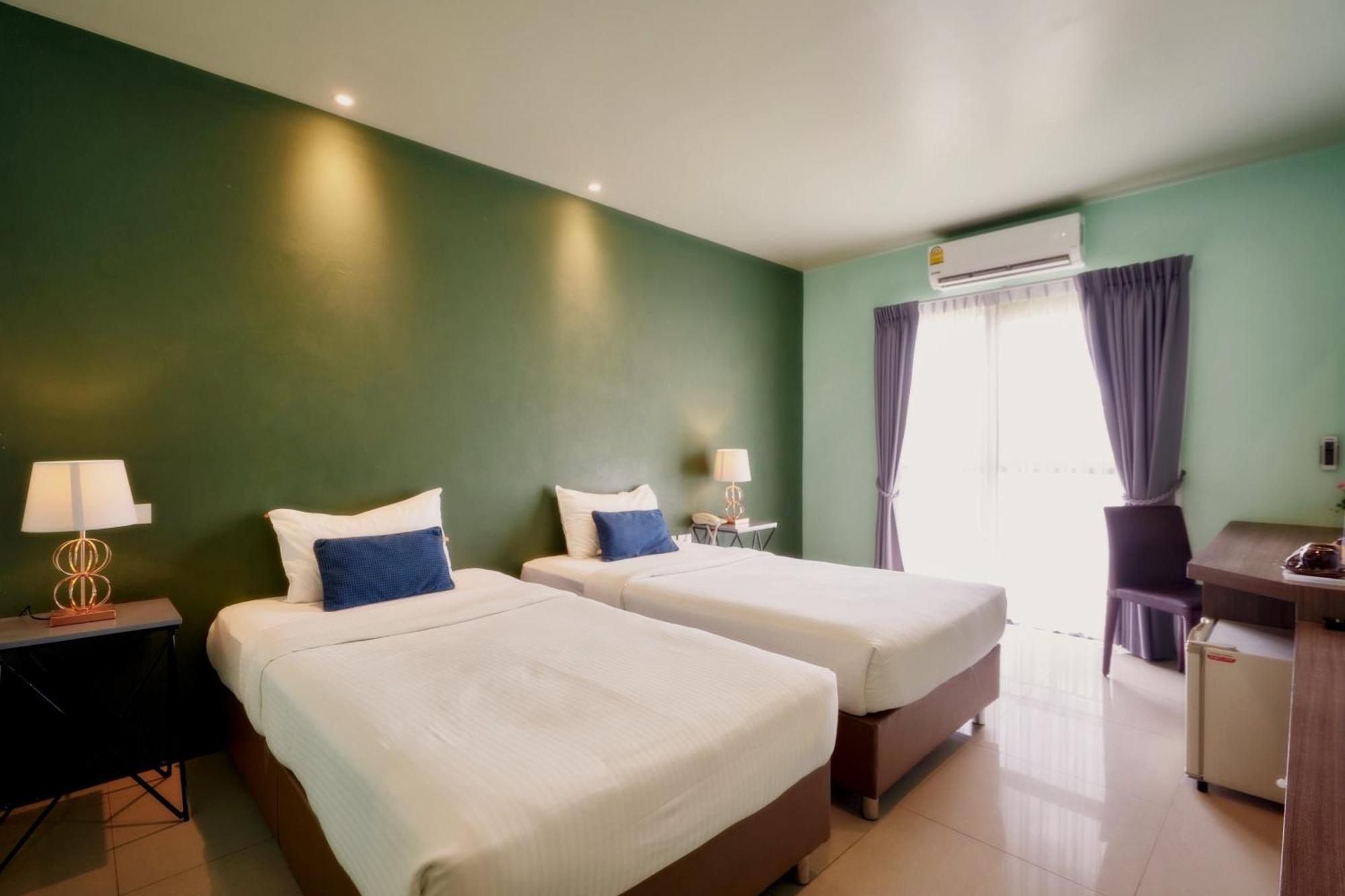 H Hotel Phrasing Chiang Mai Exterior photo