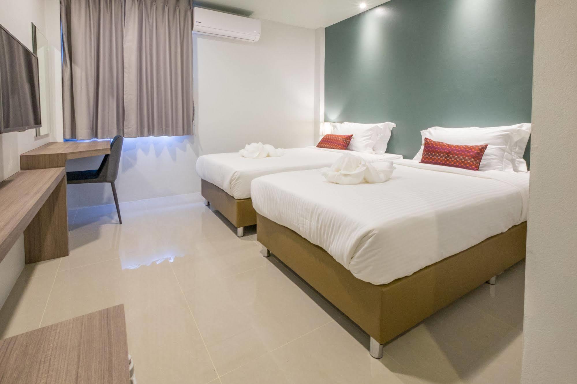 H Hotel Phrasing Chiang Mai Exterior photo